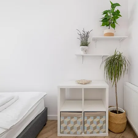 Apartamento Burakowska 16b - With Balcony By Renters